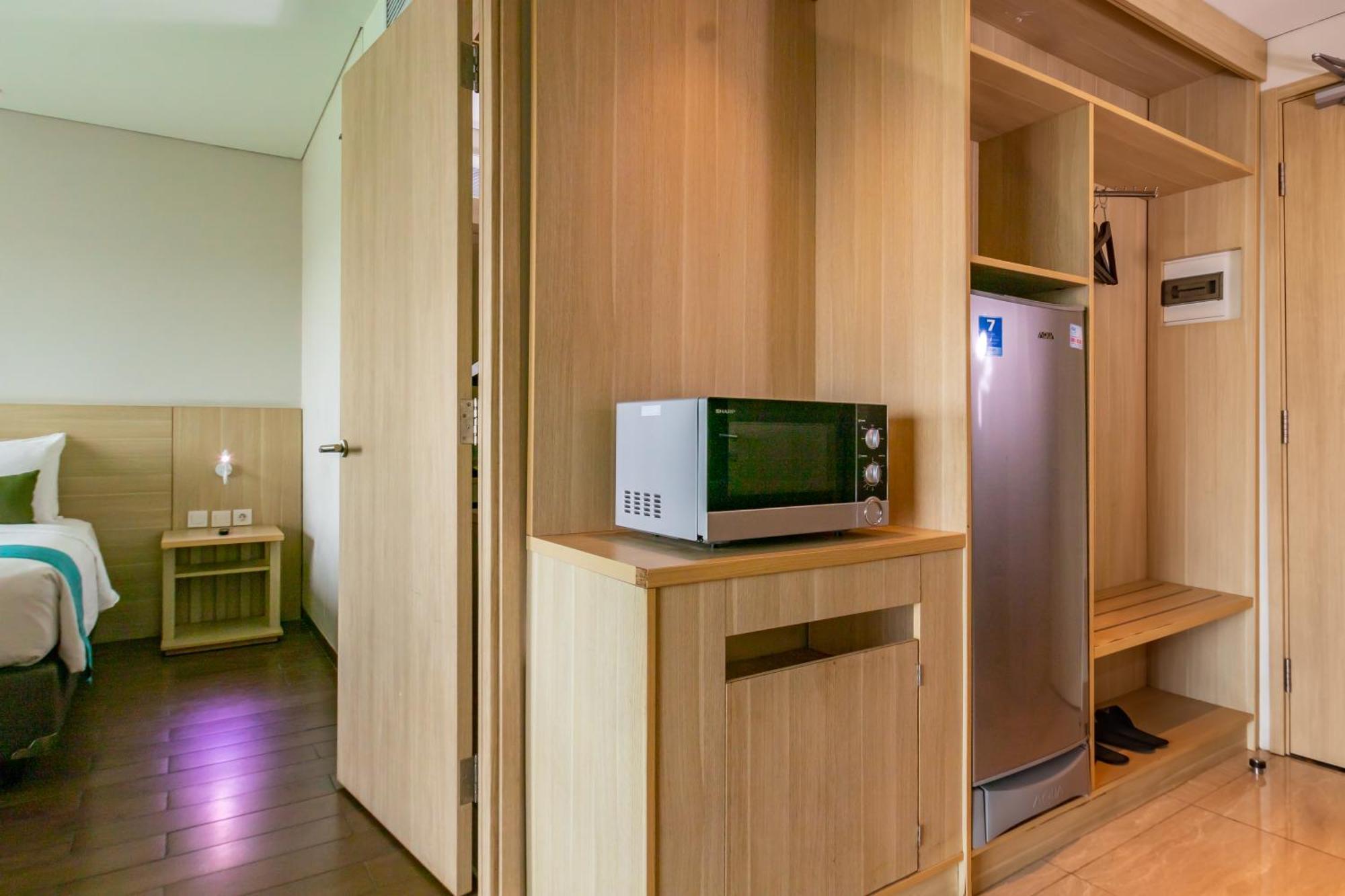 Hotel Ayola Lippo Cikarang Extérieur photo