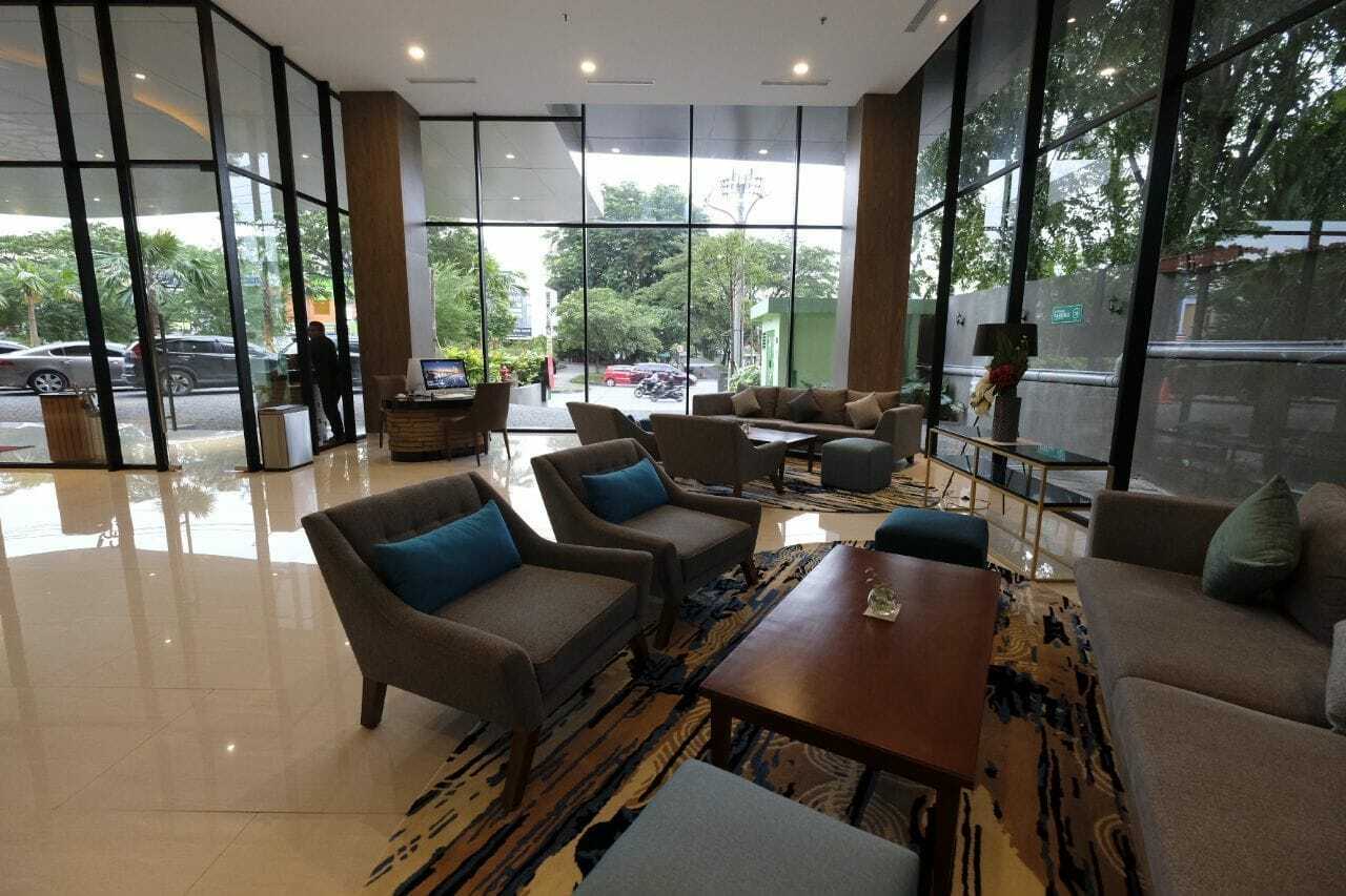Hotel Ayola Lippo Cikarang Extérieur photo